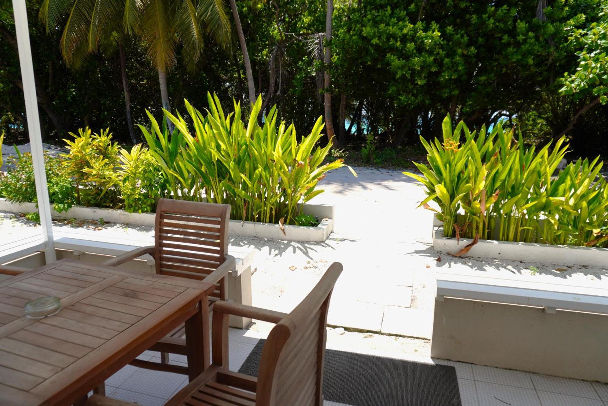 Отель Tme Retreats Dhigurah Дигура Экстерьер фото