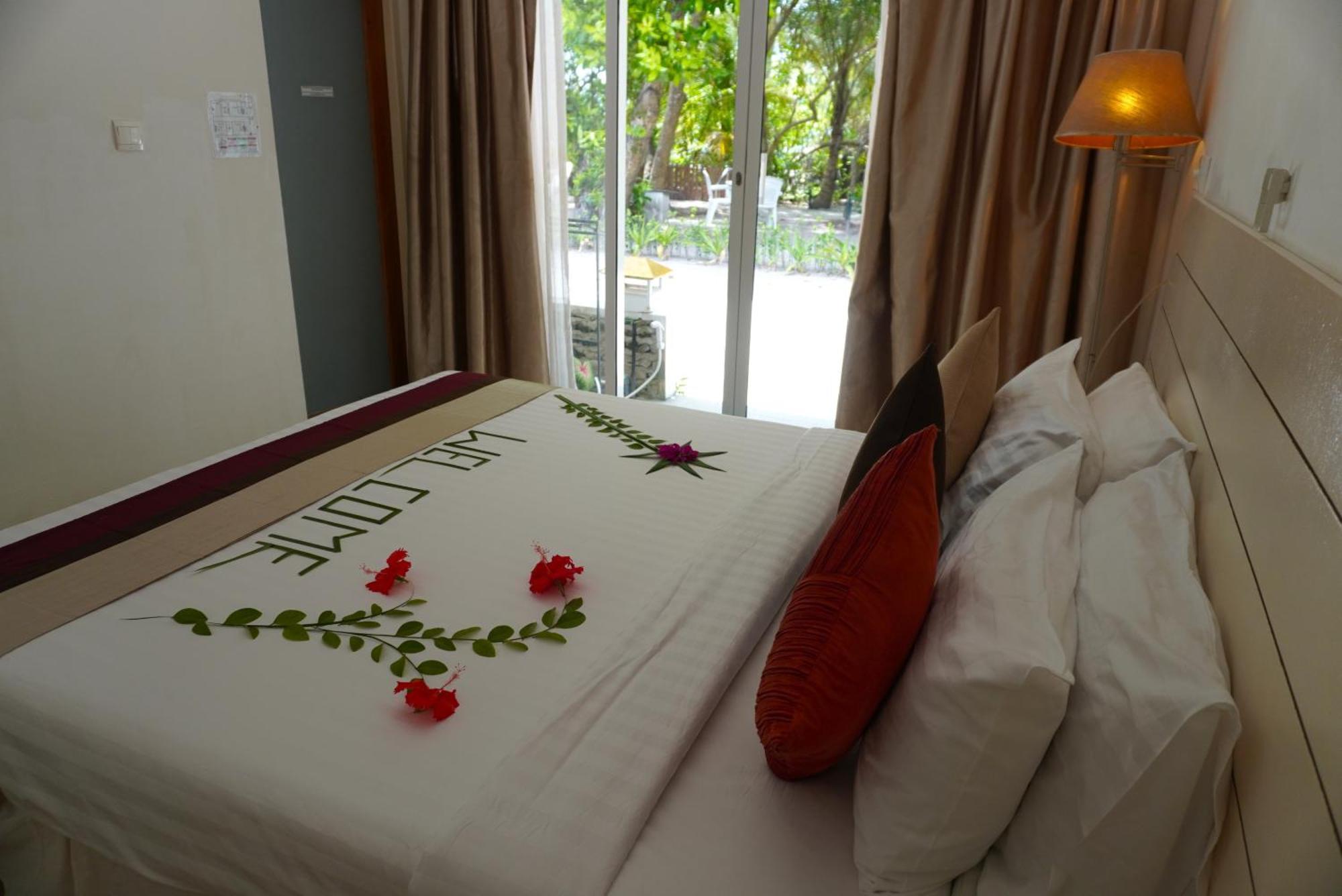 Отель Tme Retreats Dhigurah Дигура Экстерьер фото