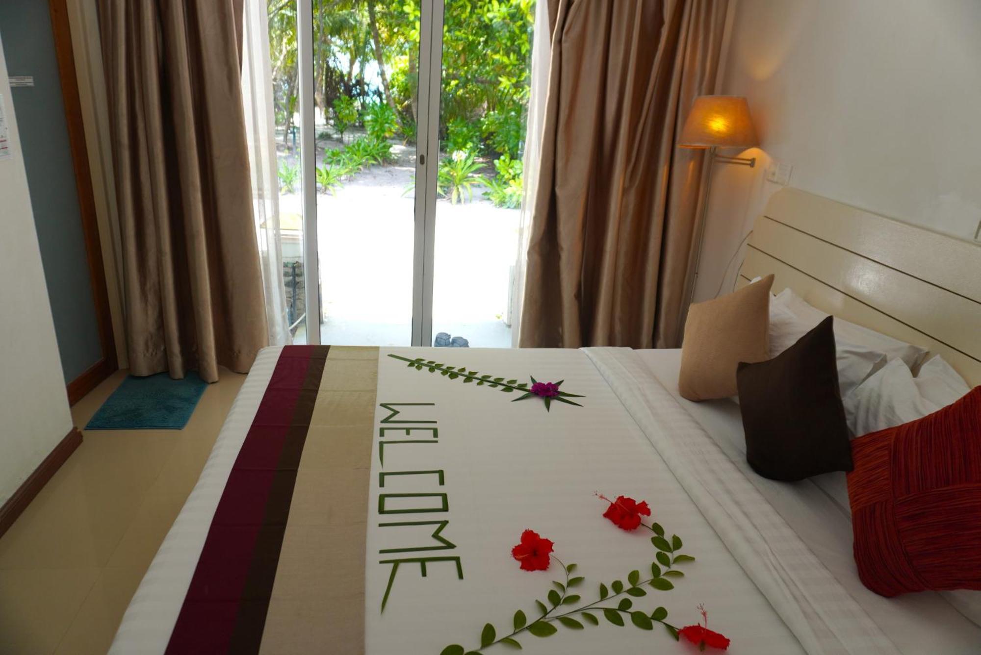Отель Tme Retreats Dhigurah Дигура Экстерьер фото